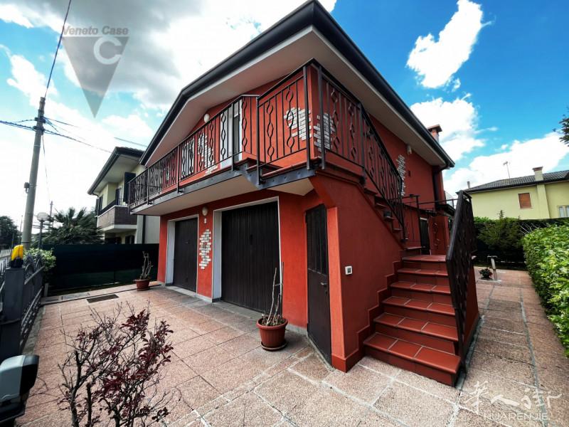 Campolongo Maggiore (VE)/出售 独立住宅 €180000