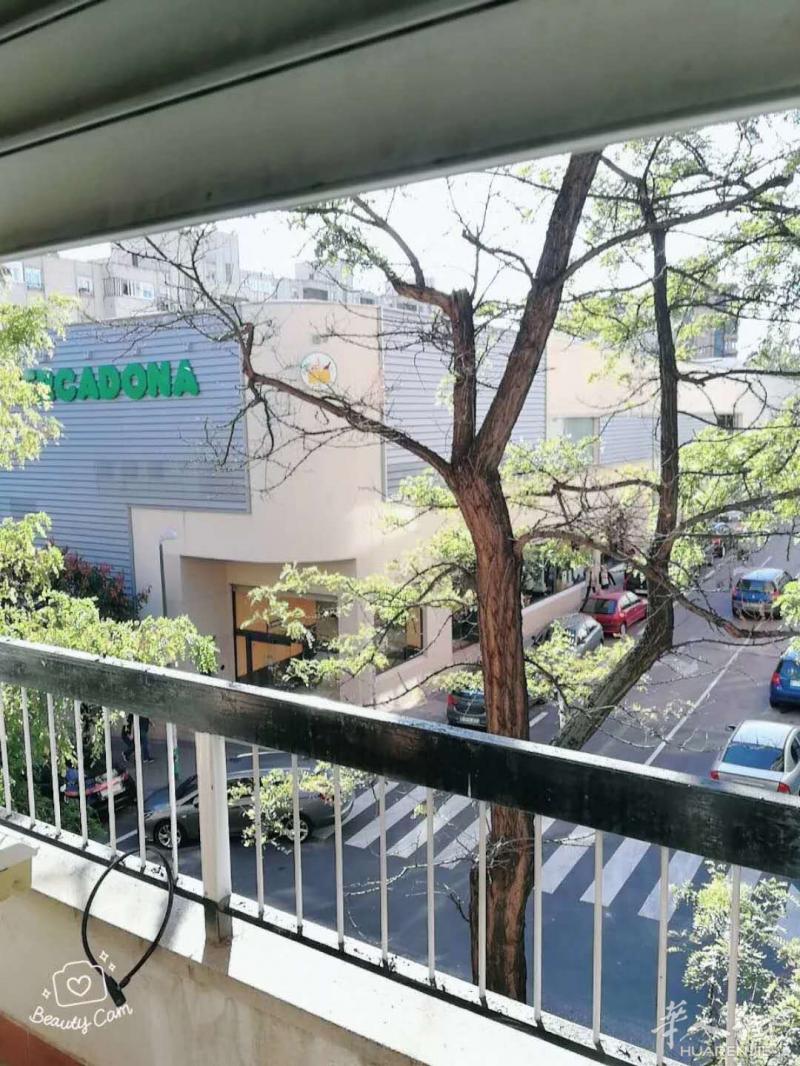 马德里Lucero近 100米 地铁口 ，单间出租，招留学生