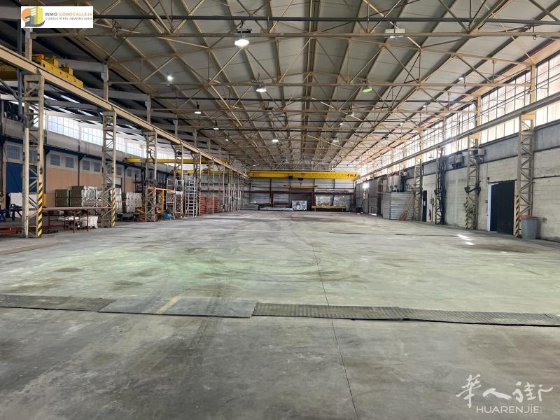 【864】出租Yuncler大仓库 在A42路旁