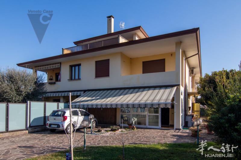 Ponte San Nicolò (PD)/出售别墅€290000