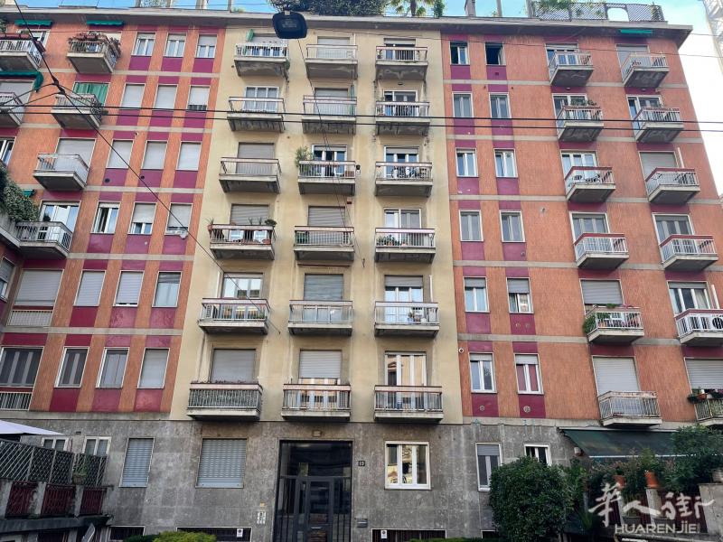 42 万【出售】米兰 华人街区域 via nicolo tartaglia 高楼层!!!!