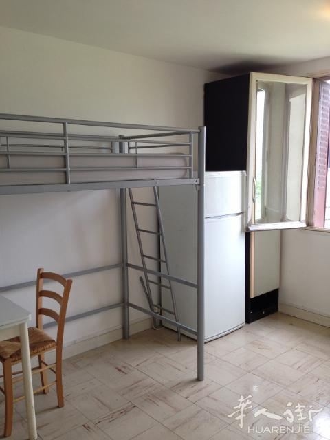编号104  studio 格勒诺布尔 grenoble 格勒 市中心 房补后160欧/月  空房 出租
