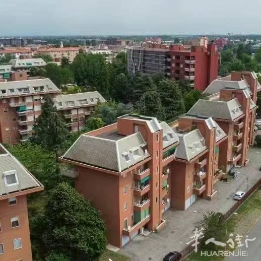 绿线vimodrone地铁口三房一厅两卫