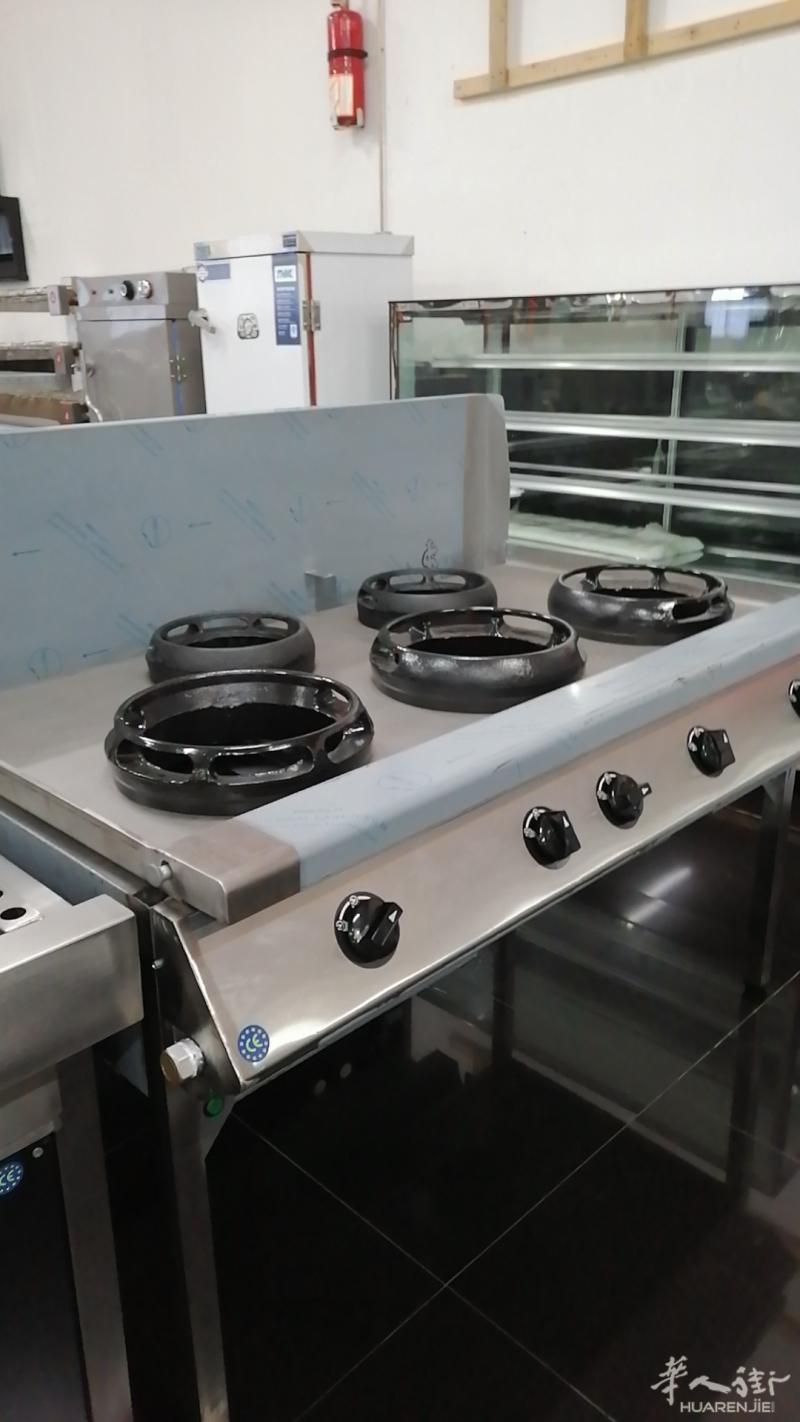 出售各式炉头，现货充足，无需等待