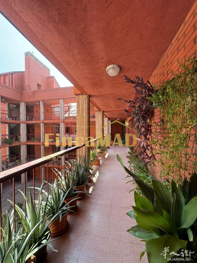 马德里市内Carabanchel❗️95平🏠电梯房🛗出售  两房一卫❗️（原三房）