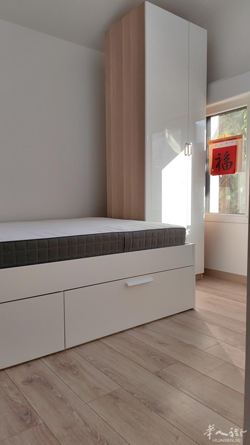 94省富人区 A线近巴黎 单间出租 10m2 带家具