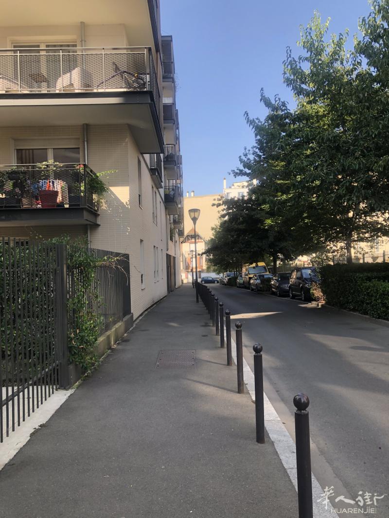 94 vitry sur sine 一室一厅 41平 精装修带私人花园 首次出租