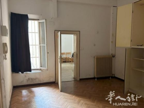 【拍卖房】Padova走路15分钟到火车站 €68250