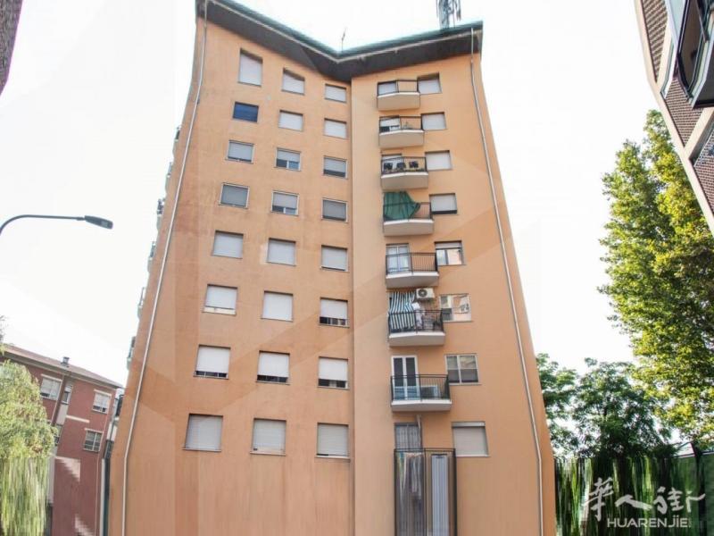 20万 两室一厅 四楼 Quarto oggiaro【出售】via val lagarina 67