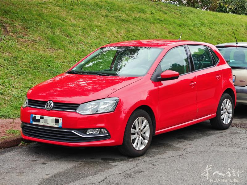 🚗 出售汽车：大众 Polo V phase 2 1.4 TDI 90CV 五门 2015