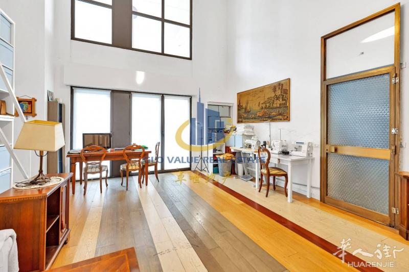 Gorla米兰奢华双层LOFT含车库