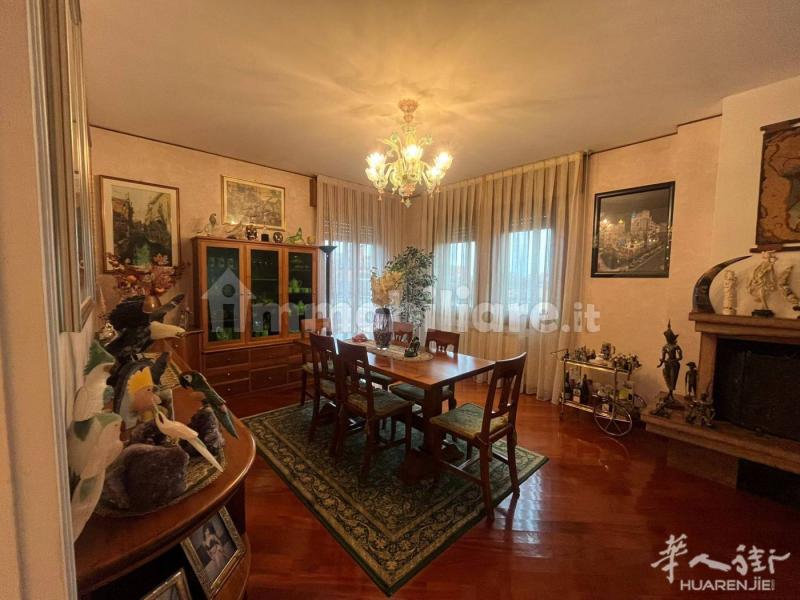 威尼斯丽都出售四居室公寓 € 520.000