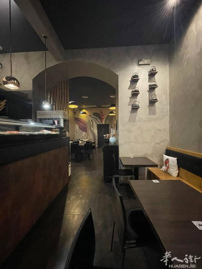 🟣米兰富人区Gerusalemme地铁口附近有一家8年日本餐包餐转让（价格好商