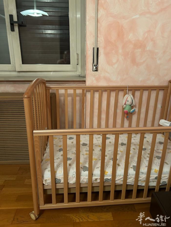 免费自提小孩床九成新