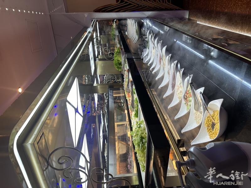 Lyon 自助餐餐台甩卖