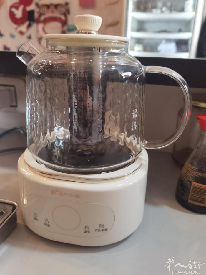 全新小熊养生壶，玻璃材质无胶水，就使用过一次用来测试是否能正常使用。可自提也可快
