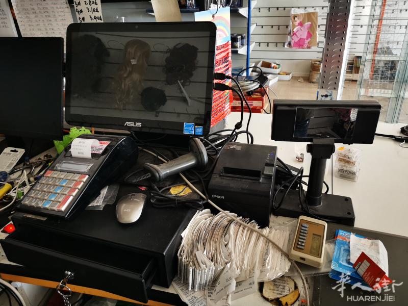 店铺 cassa 机器一套 便宜出售 都灵