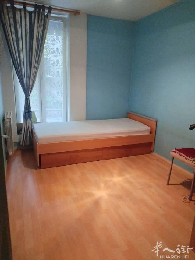 17 区单间出租🈶意者请联系方式的0782387