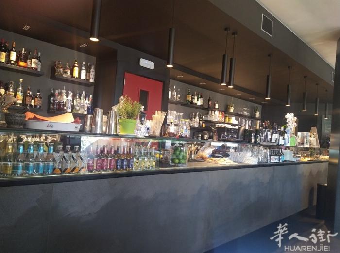 Pordenone 出售酒吧+餐馆+房产  私人电话☎️：3395905748