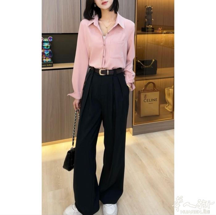 图一m码一套25💶 图二裤子m码偏小只能s 10欧元 图三帽子8💶 全新 仅