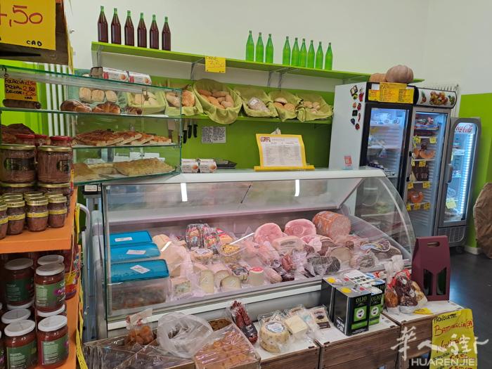 Torino 转让水果店铺  私人电话☎️： 3442257610  出售位于都