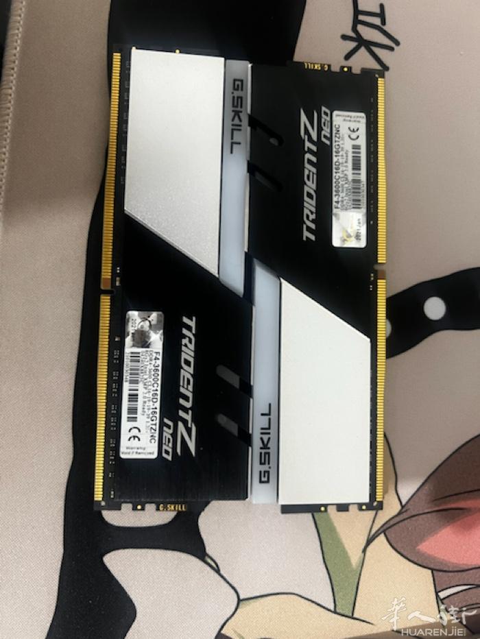 prato 出售芝奇焰光旗 俩条8x2一共16gb 3600频率带灯条 需要的话