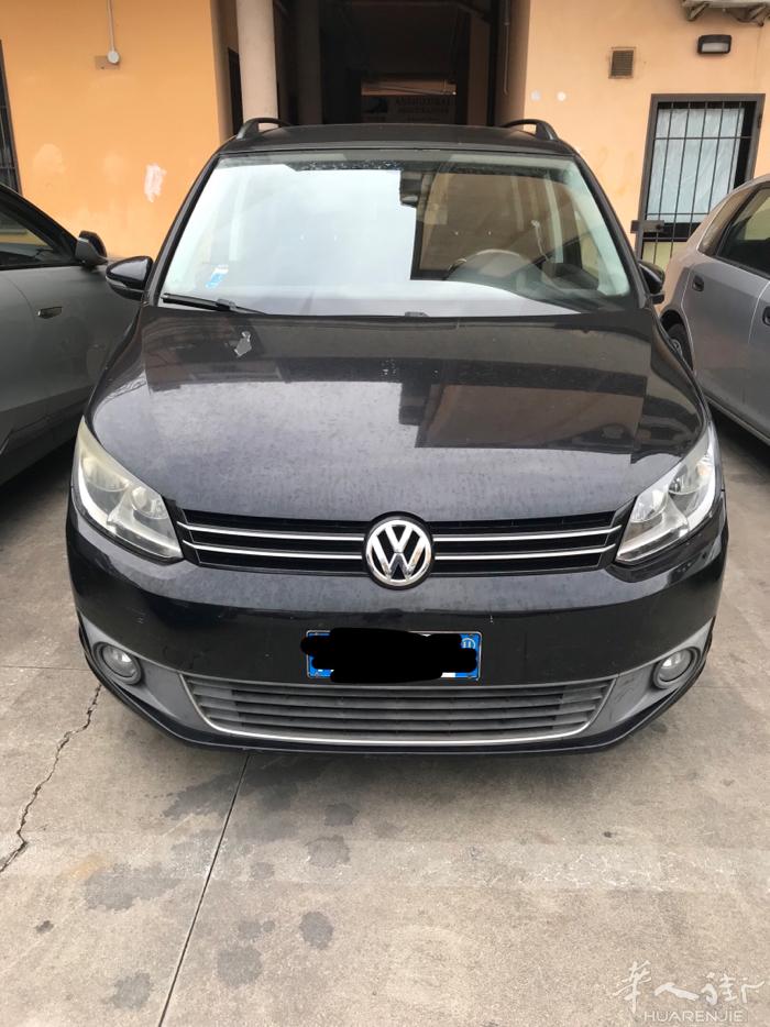 出售黑色桑塔纳七座轿车，有意者请联系3884807087，非诚勿扰。
