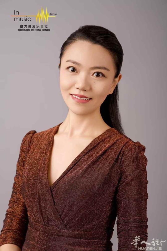 婚礼与宴会主持人——**小凡** 意大利罗马婚礼主持，专业承接各类重要场合！