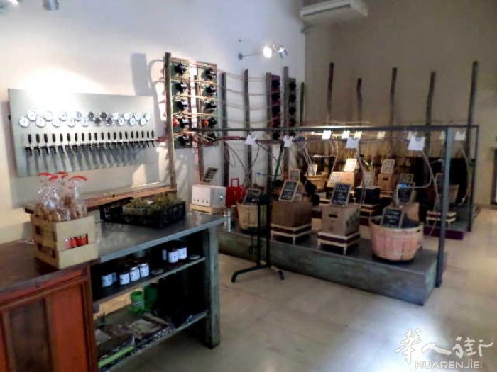 TORINO Vinologo®是一家位于都灵的资本公司，现转让一家专门经营散装