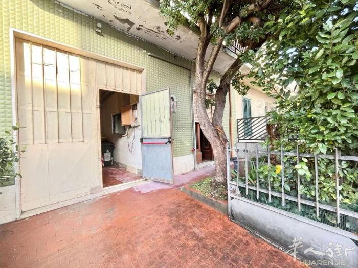 Casale 工厂带住家出售住家落地房三室一厅工厂100平方售价34万