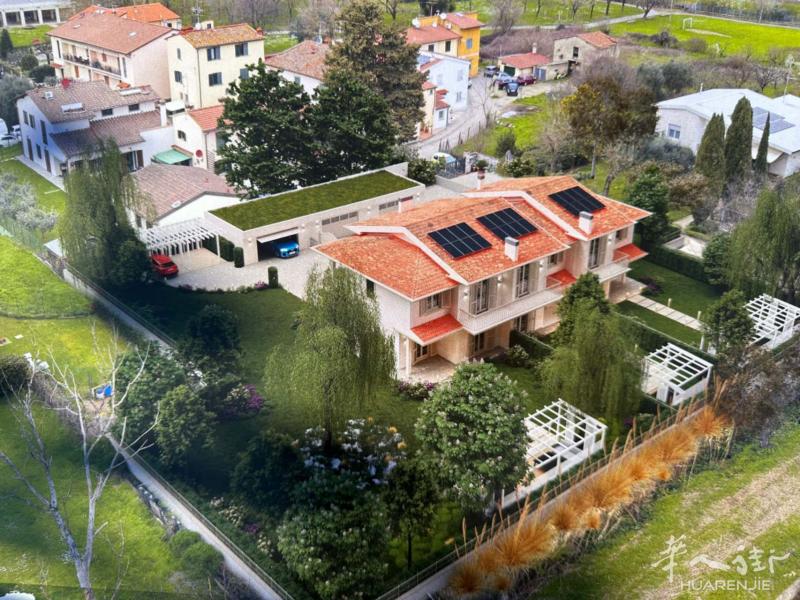【出售】新建联排别墅面积约200平方米 位子：cambi bisenzio 售价60w 微信PO26738966