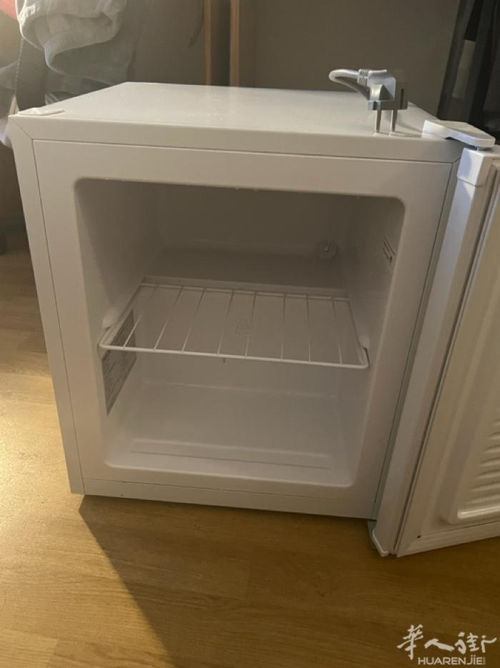 Darty130欧购入 。用了半年，很适合studio！ 现75欧出！ 容量好像