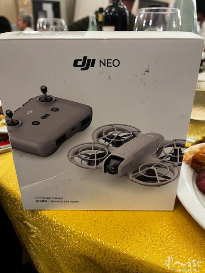 出一个全新的无人机，原价360 ，现出280， 有意加微信Li181342554