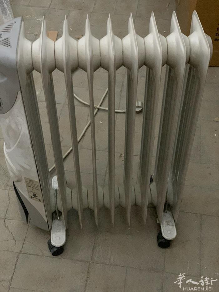 电暖器