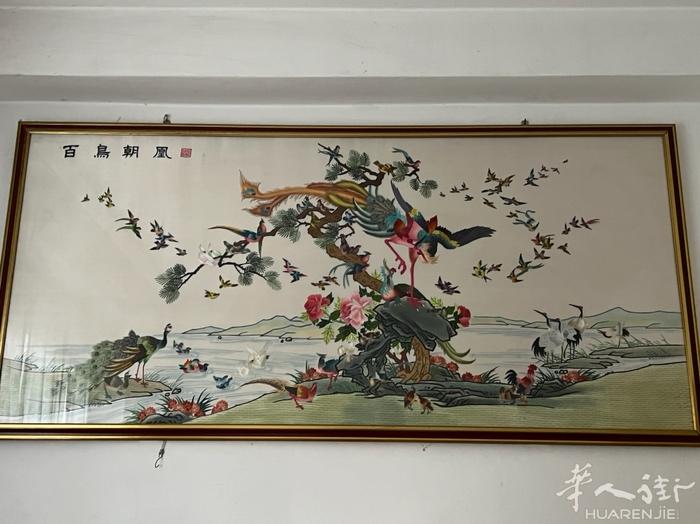低价出2张刺绣画2米x1米