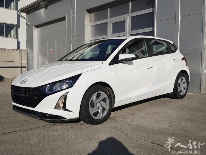 现代🚗i20 自动挡 五门 汽油 100CV🔥 2.5万公里 01/2024