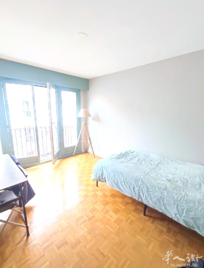 16区(ID：206167) 28平的 studio  房间数1  卧室数1