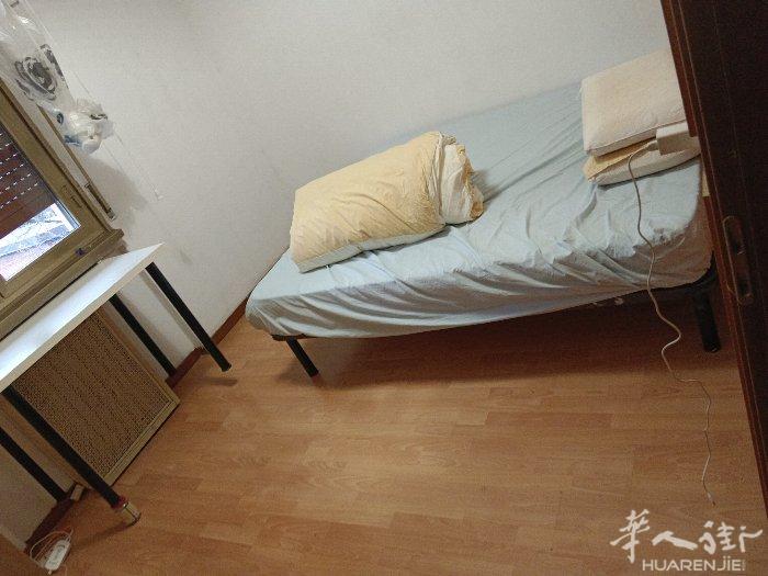 comasina有房单间大房间出租一切齐全联系电话3276899009