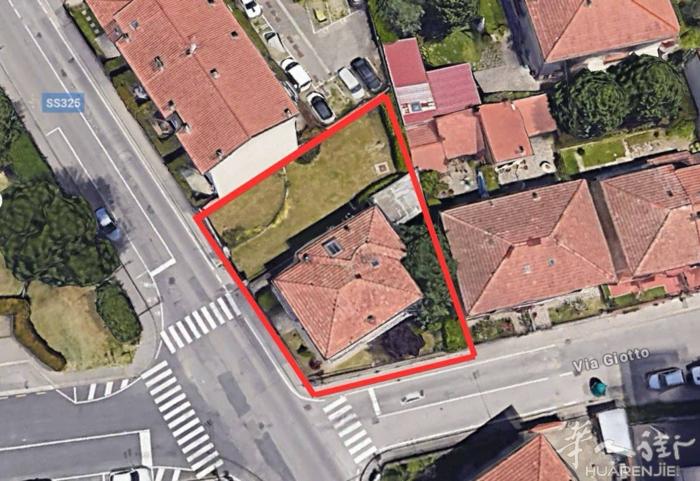 Capalle落地房出售四面空250平方四室两厅一厨+车库+400平方花园售价4