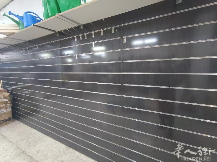 二手槽板出售 7€一块 数量多有优惠 自拆自取 catania附近 需要联系vx