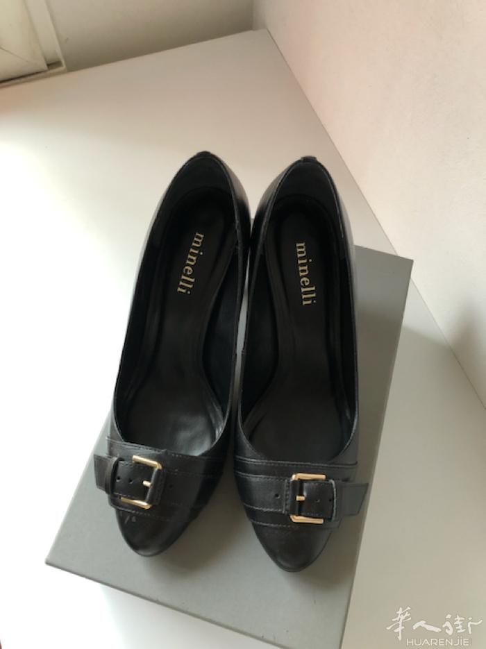 出售minelli 37码女鞋30欧（几乎全新只穿过几小时）有需要的请电。谢谢