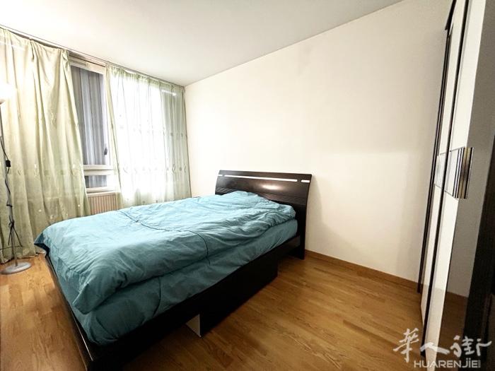 Aubervilliers Quatre Chemin 61平两房一厅+一个书房