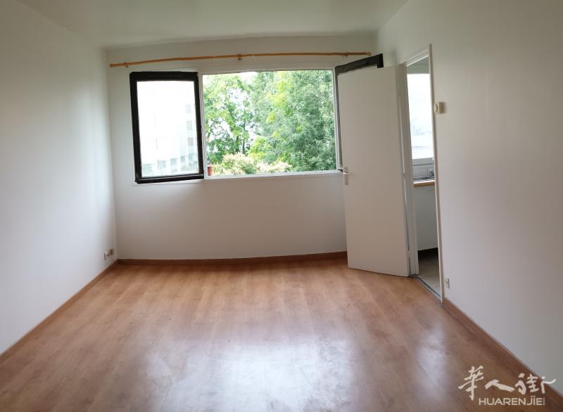 19区 Porte de Pantin, 1房1厅出租,   离地铁4分钟, 新装修