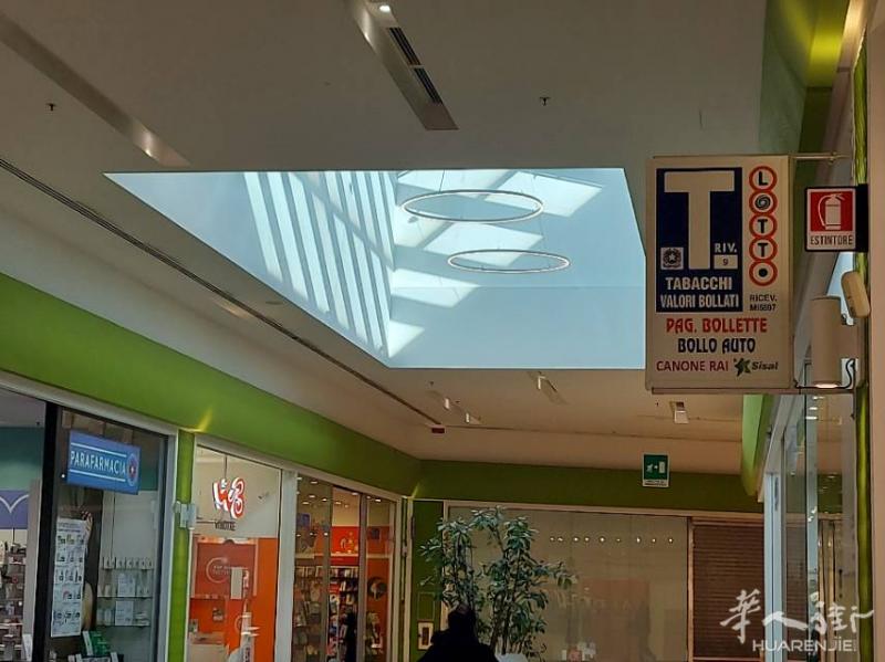 出售米兰外 aggi 300k Tabacchi centro commerciale