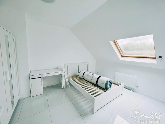 94 Vitry sur seine近13区T9 M7别墅内studio 出租