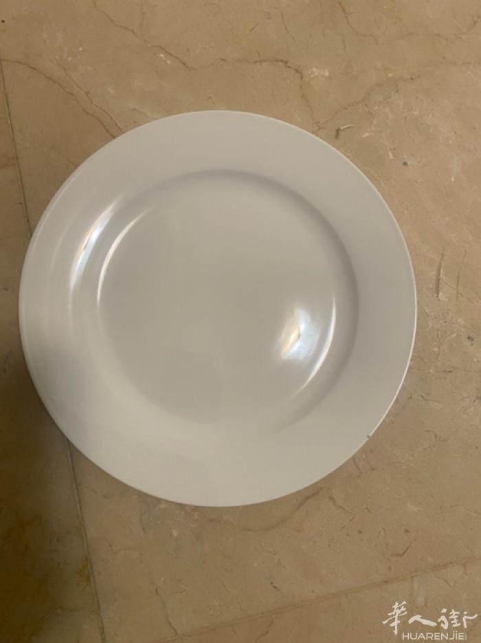 白色的歺盘转售，全新未用，33cm大，大概有500左右