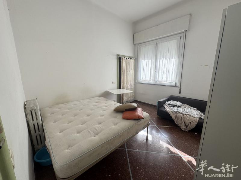 RIMINI 市中心房间搭铺