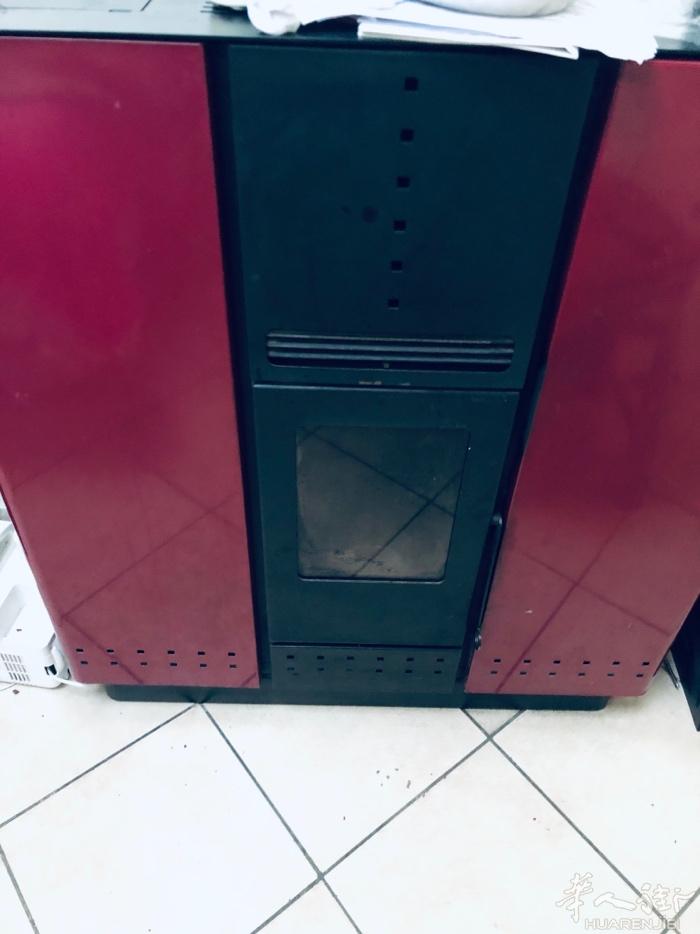 麻烦问一下、有会修理这种炉子、是烧木屑颗粒的