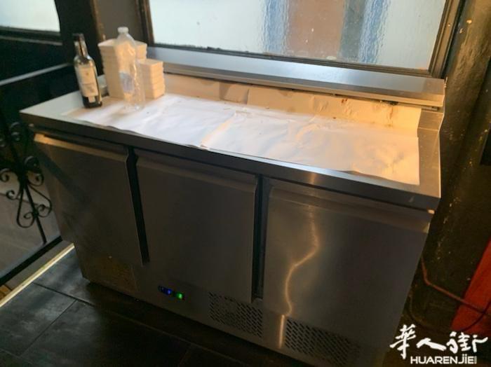 风柜95新 用一年 无任何故障 可来看400欧 自提 9区