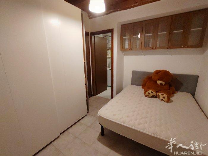 红线Porta Venezia一室一厅1250